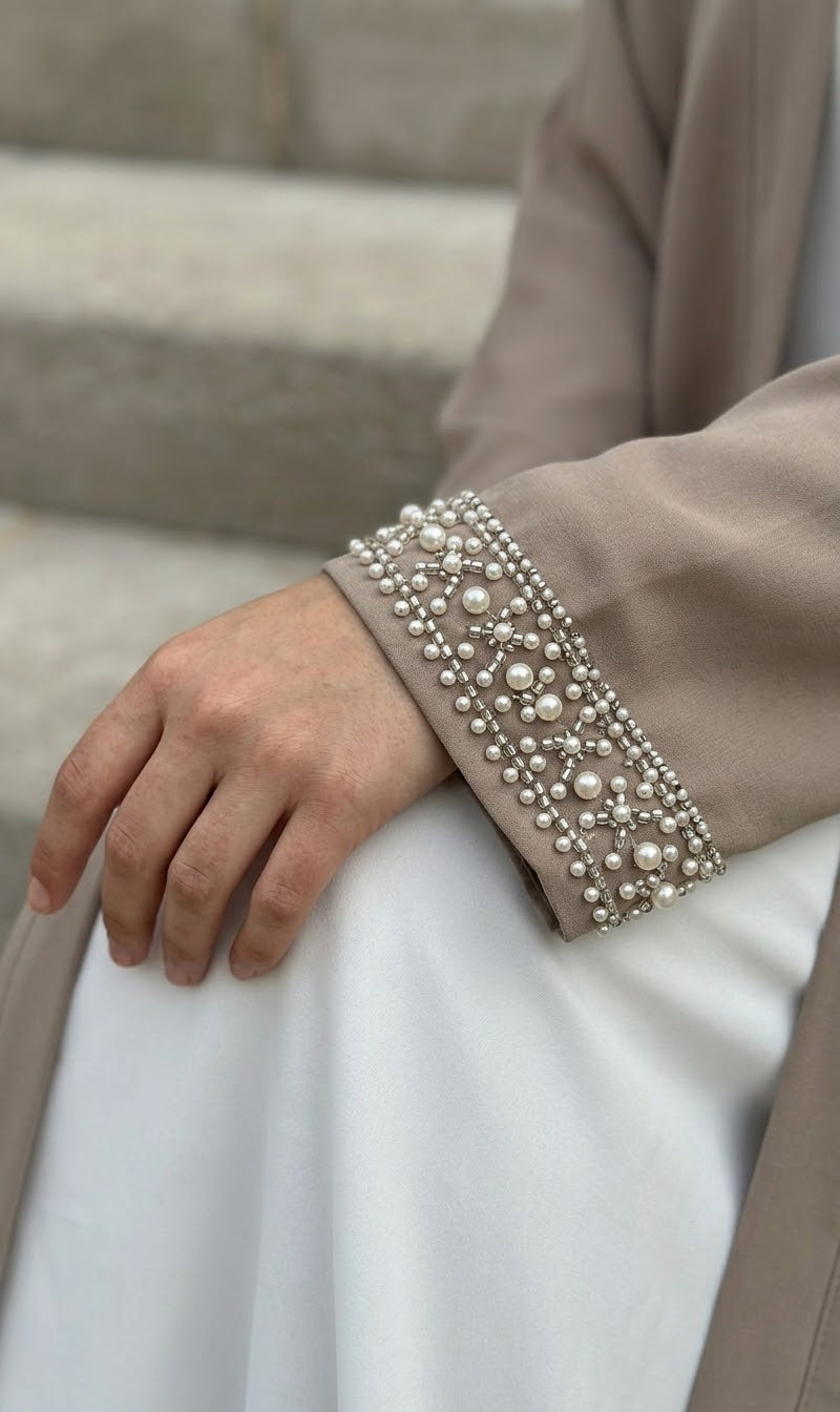 Abaya Amira